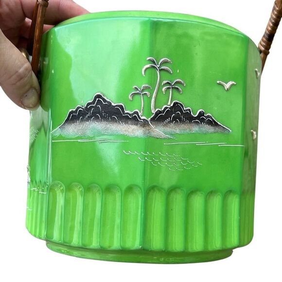 Vintage Japanese Hand-Painted Ceramic Jar with Lid & Handle – Green Pagoda Scene - Picture 5 of 14